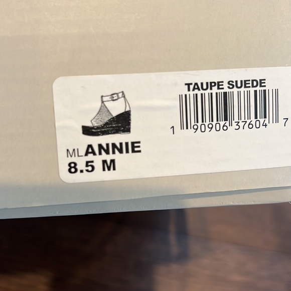 Marc Fisher Annie wedge - Picture 5 of 6